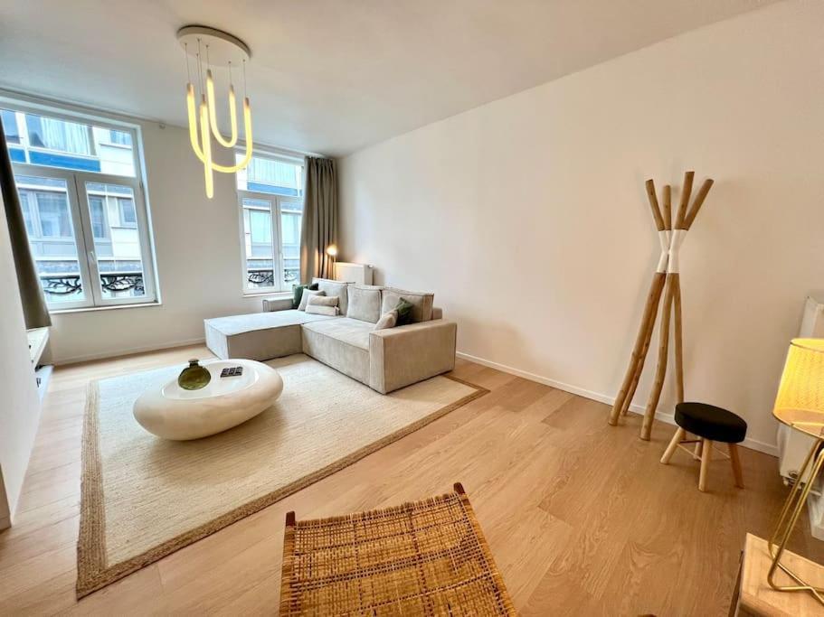 Duplex Chic Et Spacieux - Hypercentre เลียจ ภายนอก รูปภาพ